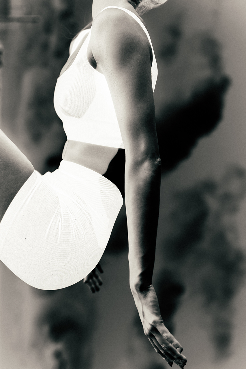 Anaïs In Motion, personal portrait series by Filippo Maffei — image 7 of 10